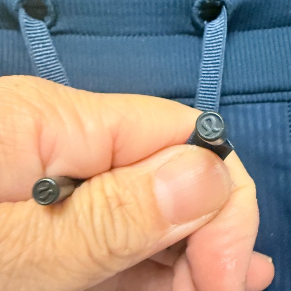 🍋 LULULEMON Studio Crop Pants (See Measurements) - Picture 13 of 16